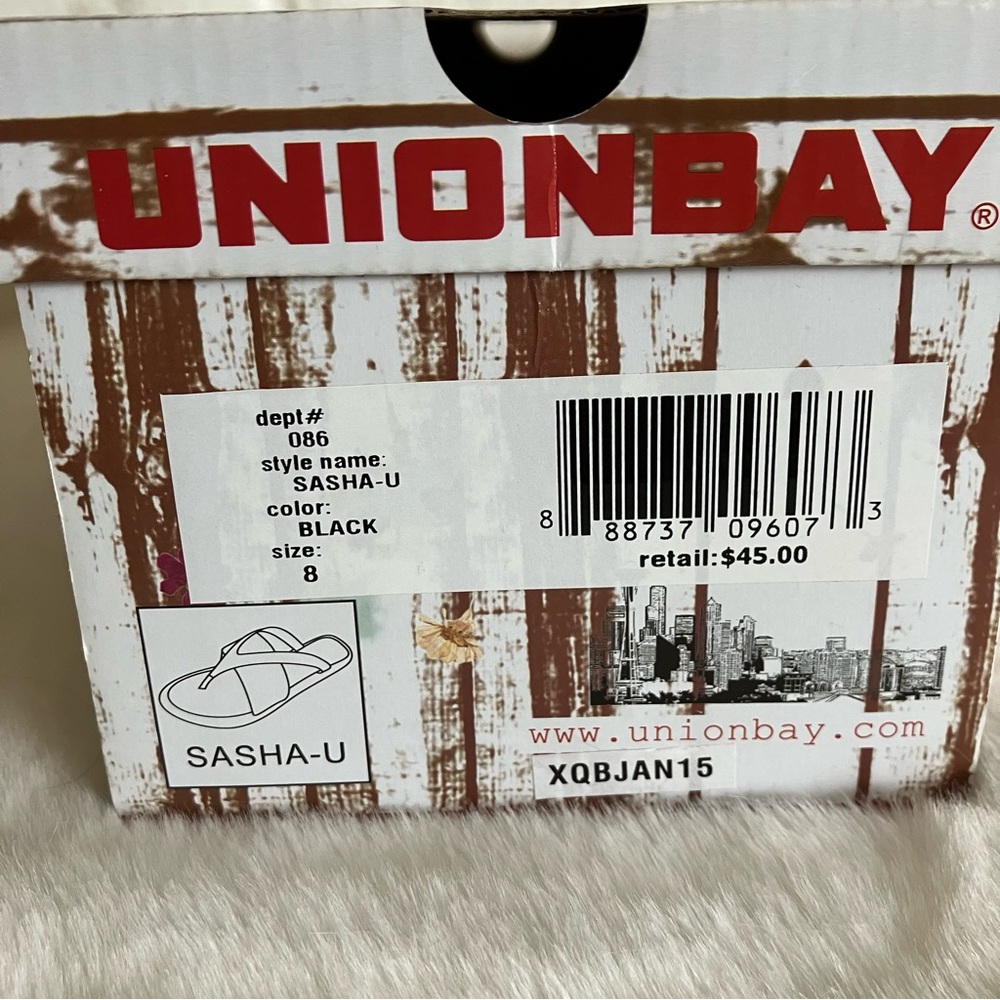 Unionbay Flip Flops - Picture 5 of 6